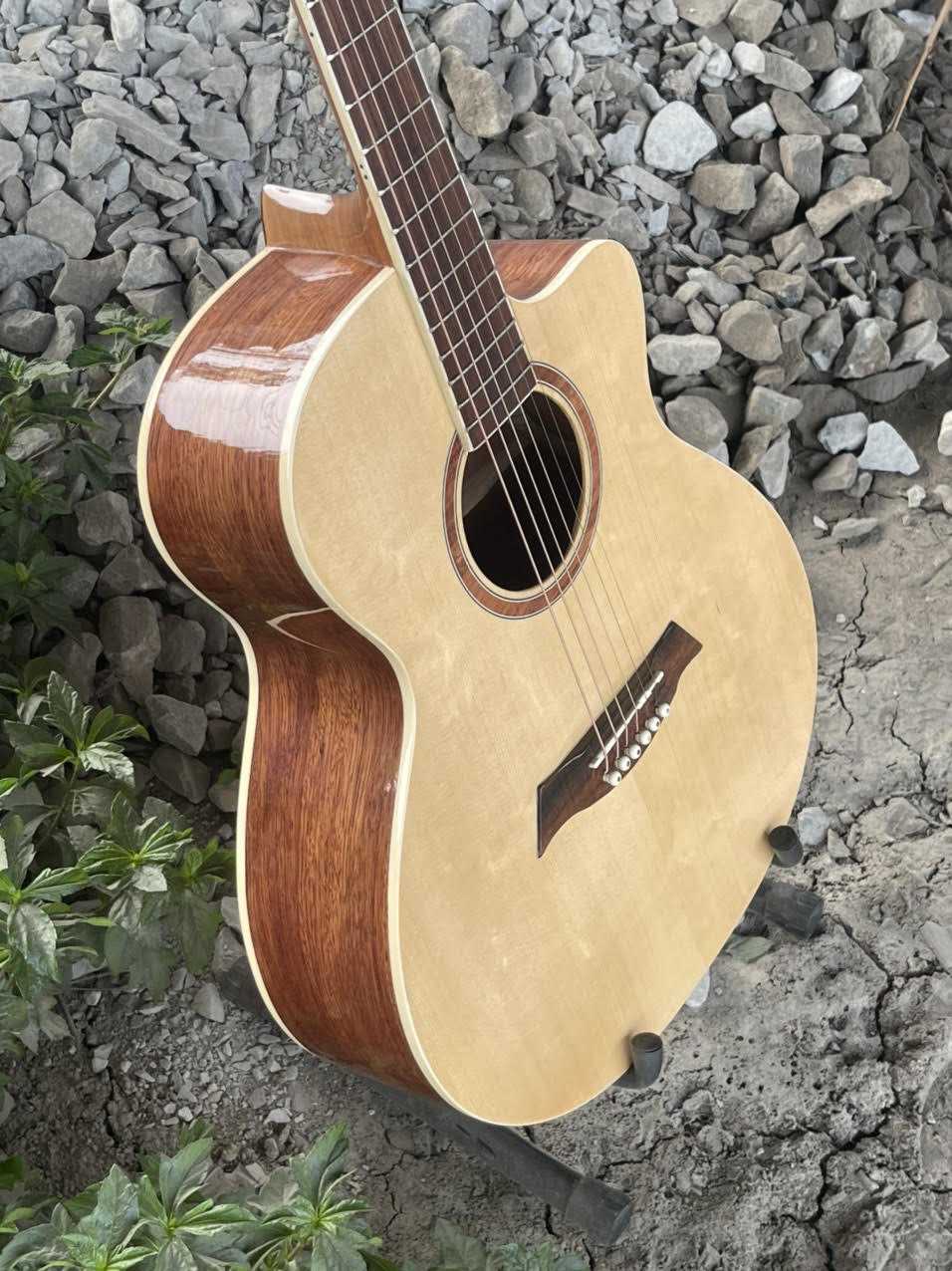 GUITAR ACOUSTIC GỖ SAPELE DÁNG A KHUYẾT