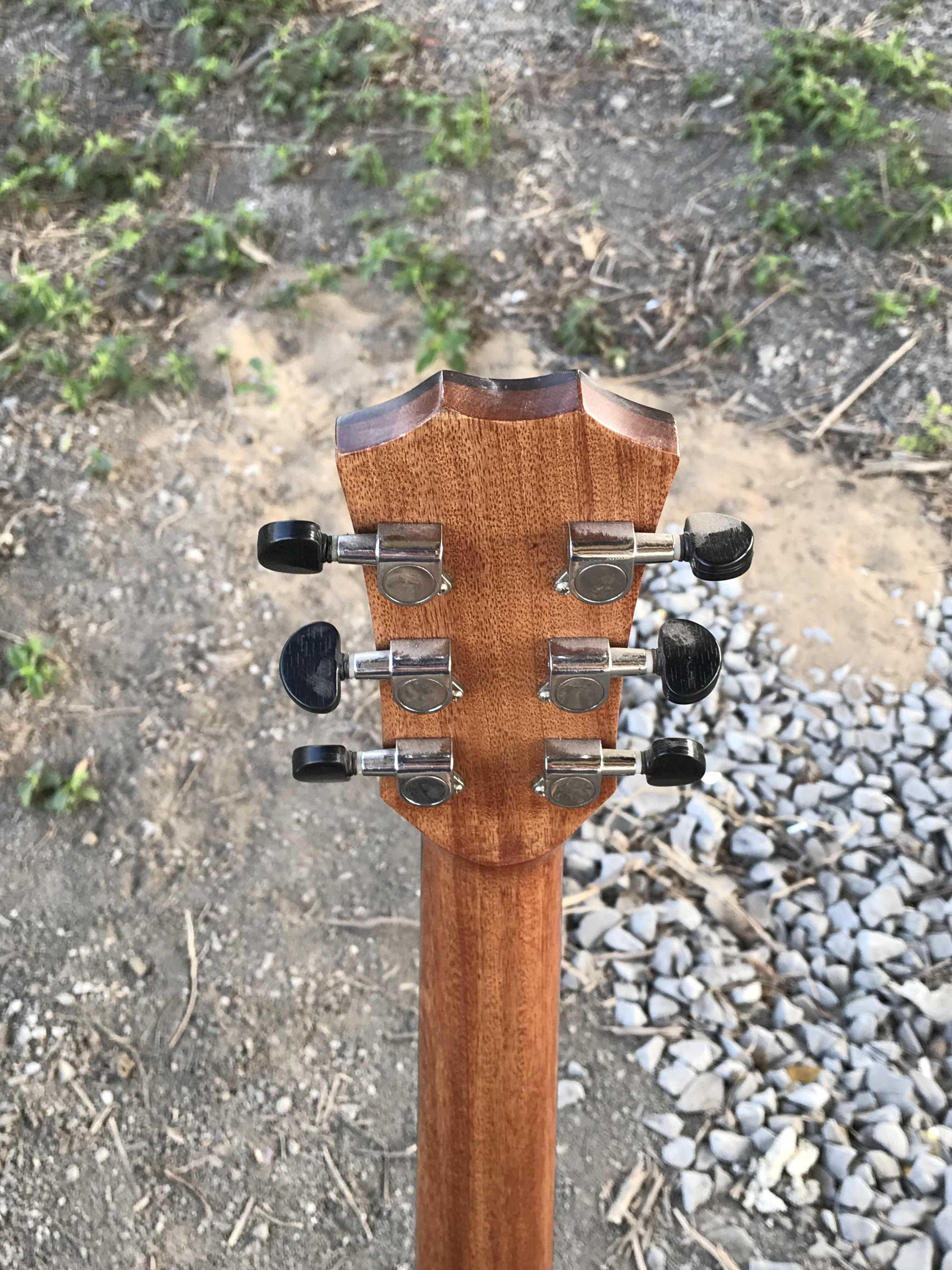 GUITAR ACOUSTIC GỖ ZINCOTE DÁNG A KHUYẾT