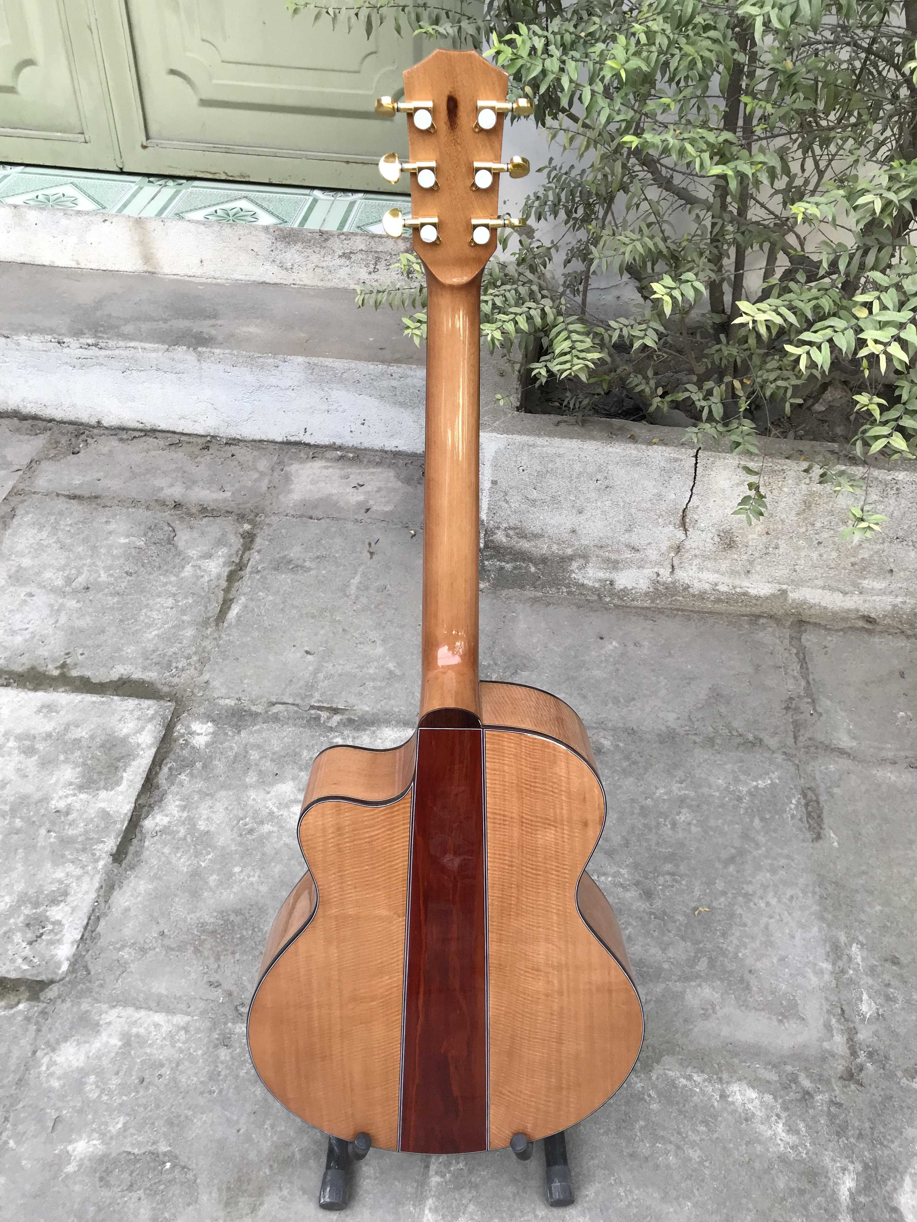 GUITAR ACOUSTIC GỖ MAPLE CƯỜM DÁNG A KHUYẾT