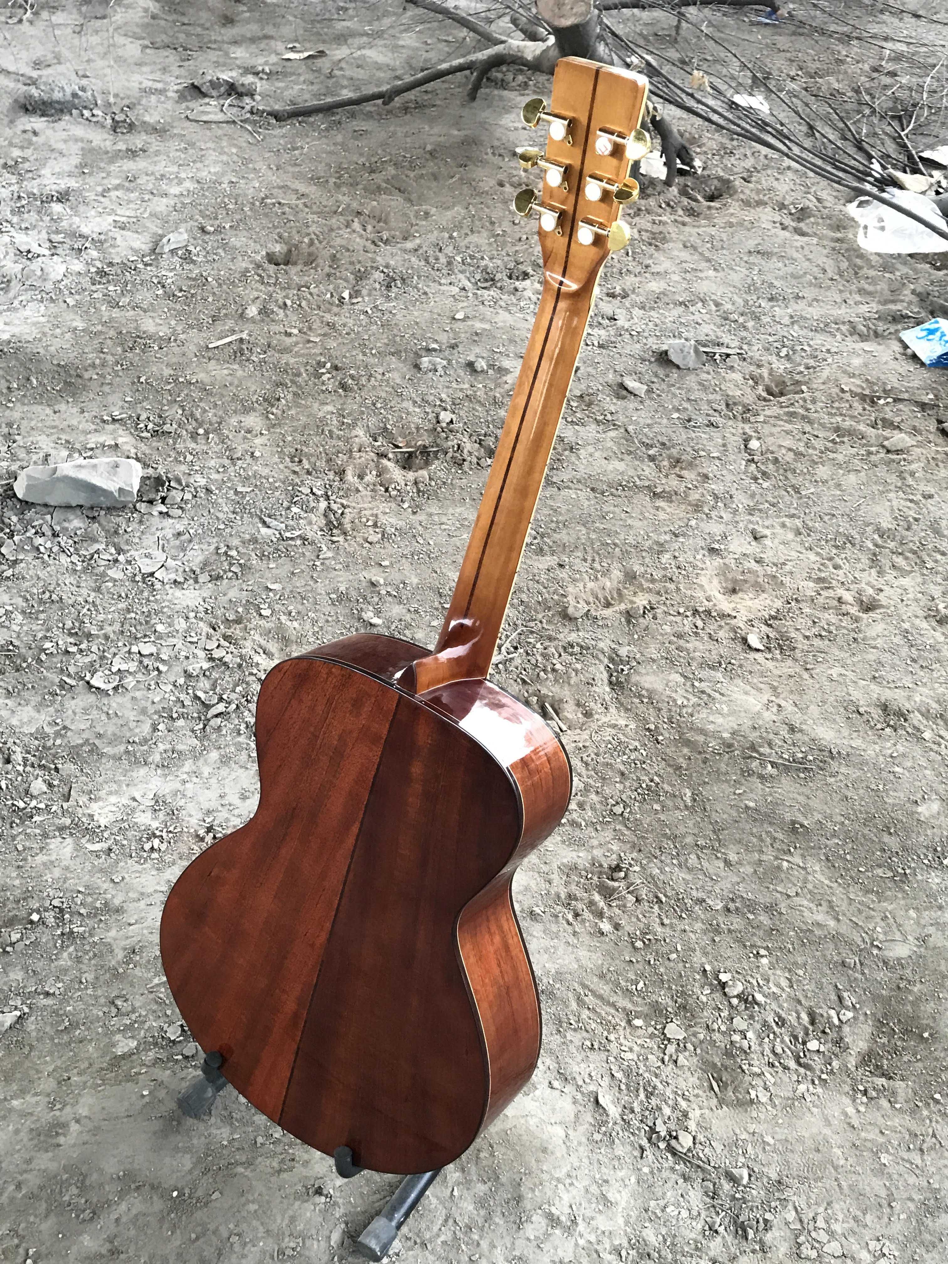 GUITAR ACOUSTIC GỖ HỒNG ĐÀO DÁNG OM