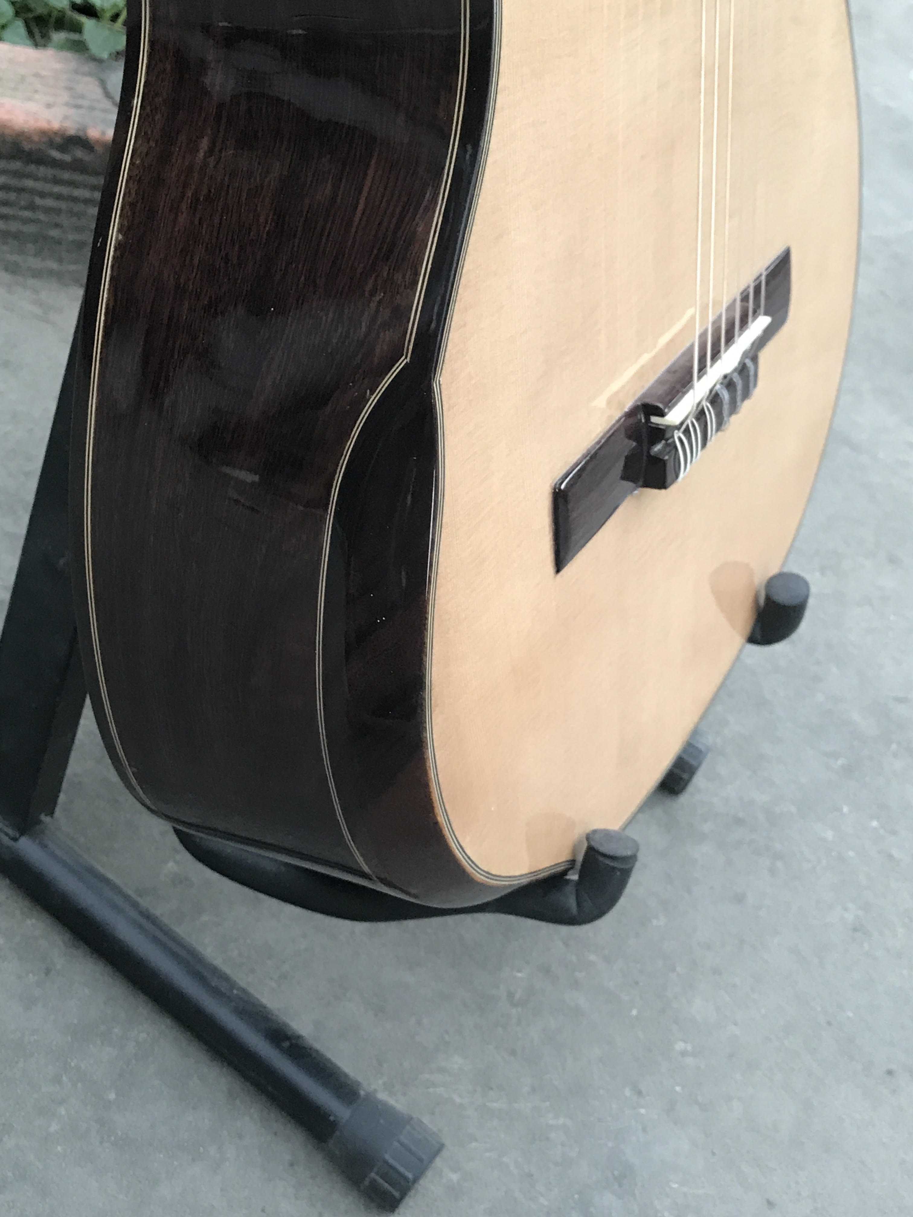 GUITAR CLASSIC GỖ BRAZILIAN ROSEWOOD DÁNG TRÒN