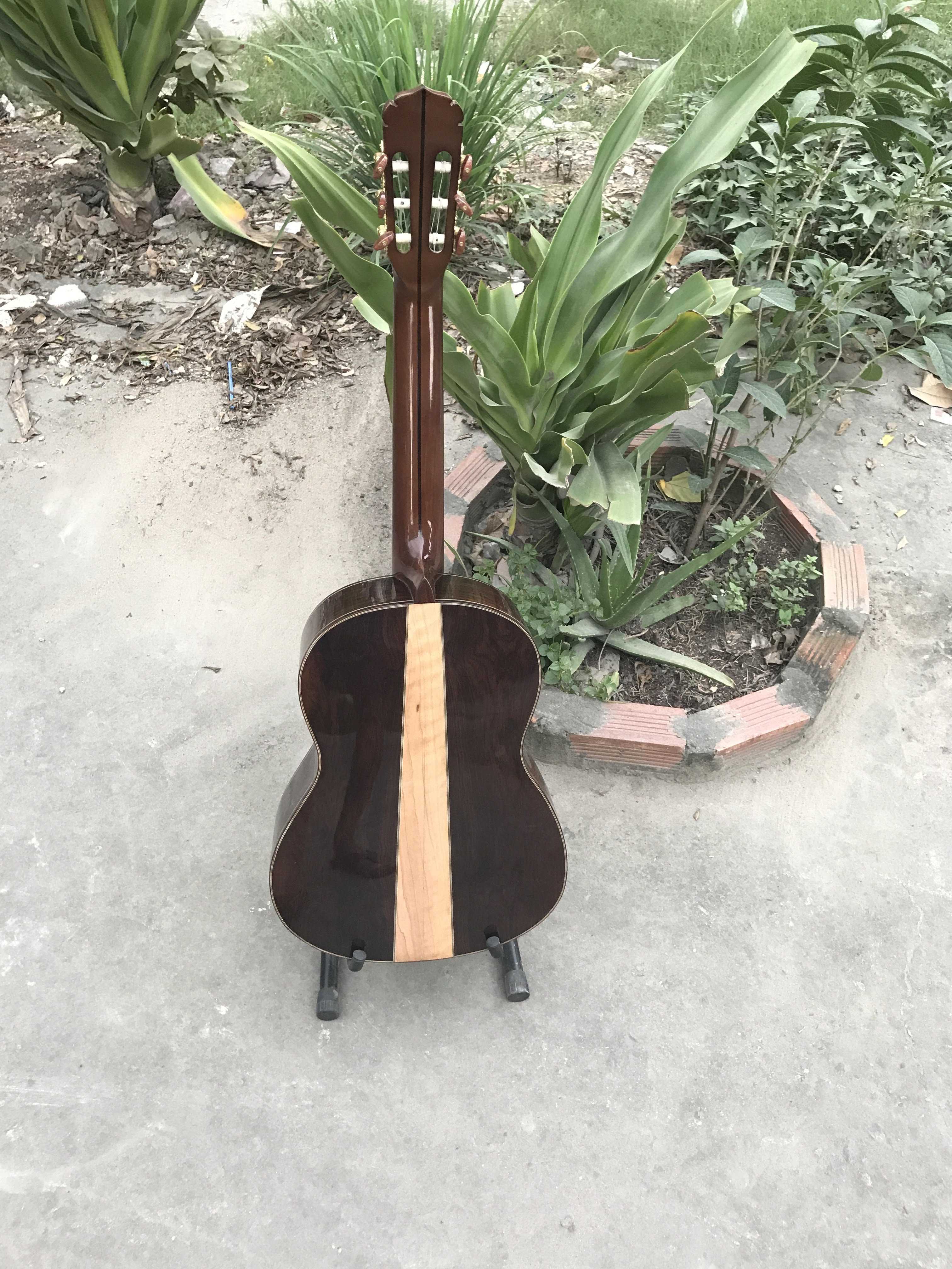 GUITAR CLASSIC GỖ BRAZILIAN ROSEWOOD DÁNG TRÒN