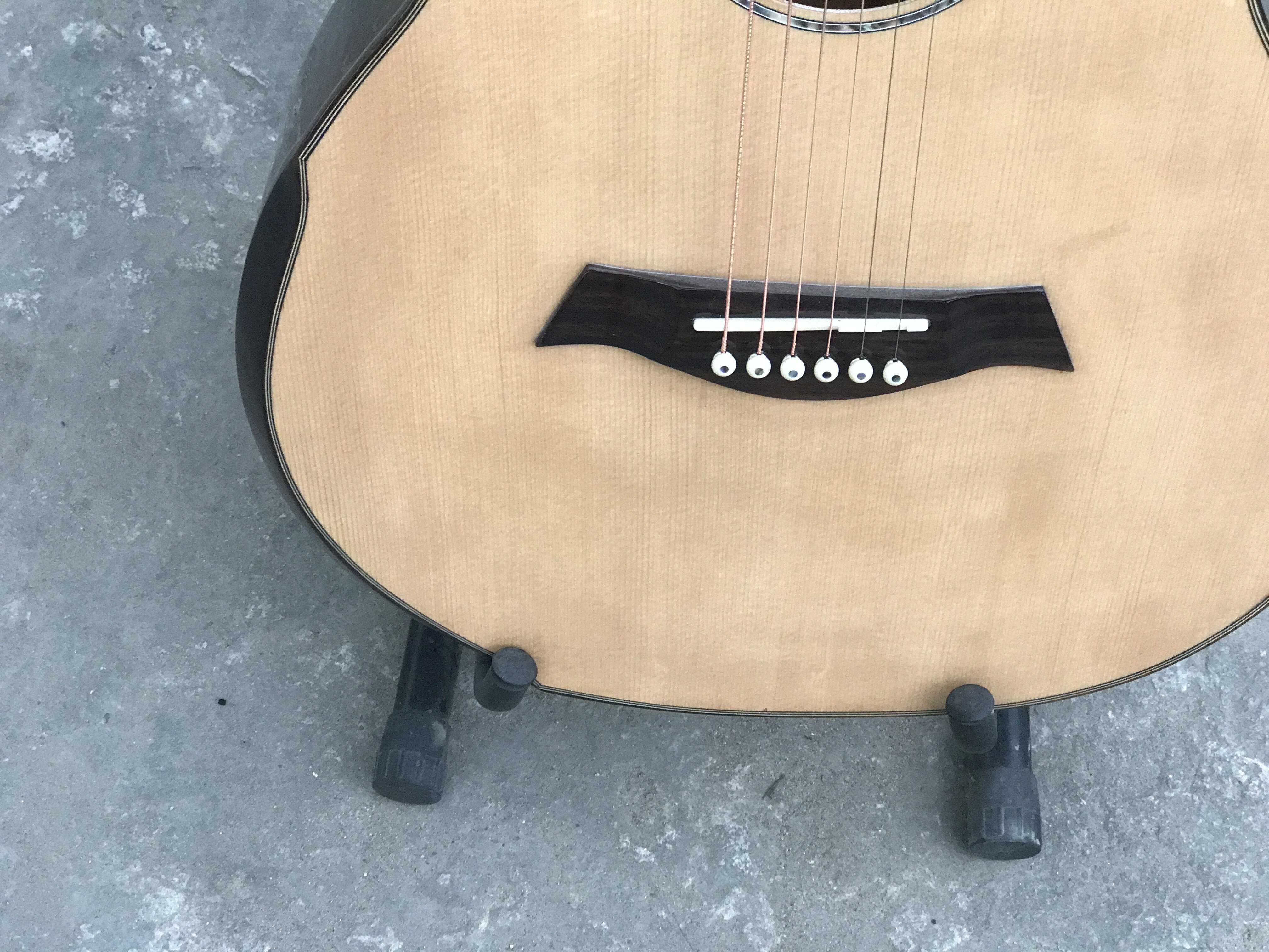 GUITAR ACOUSTIC GỖ BRAZILIAN ROSEWOOD DÁNG A KHUYẾT VÁT TAY VÁT LƯNG