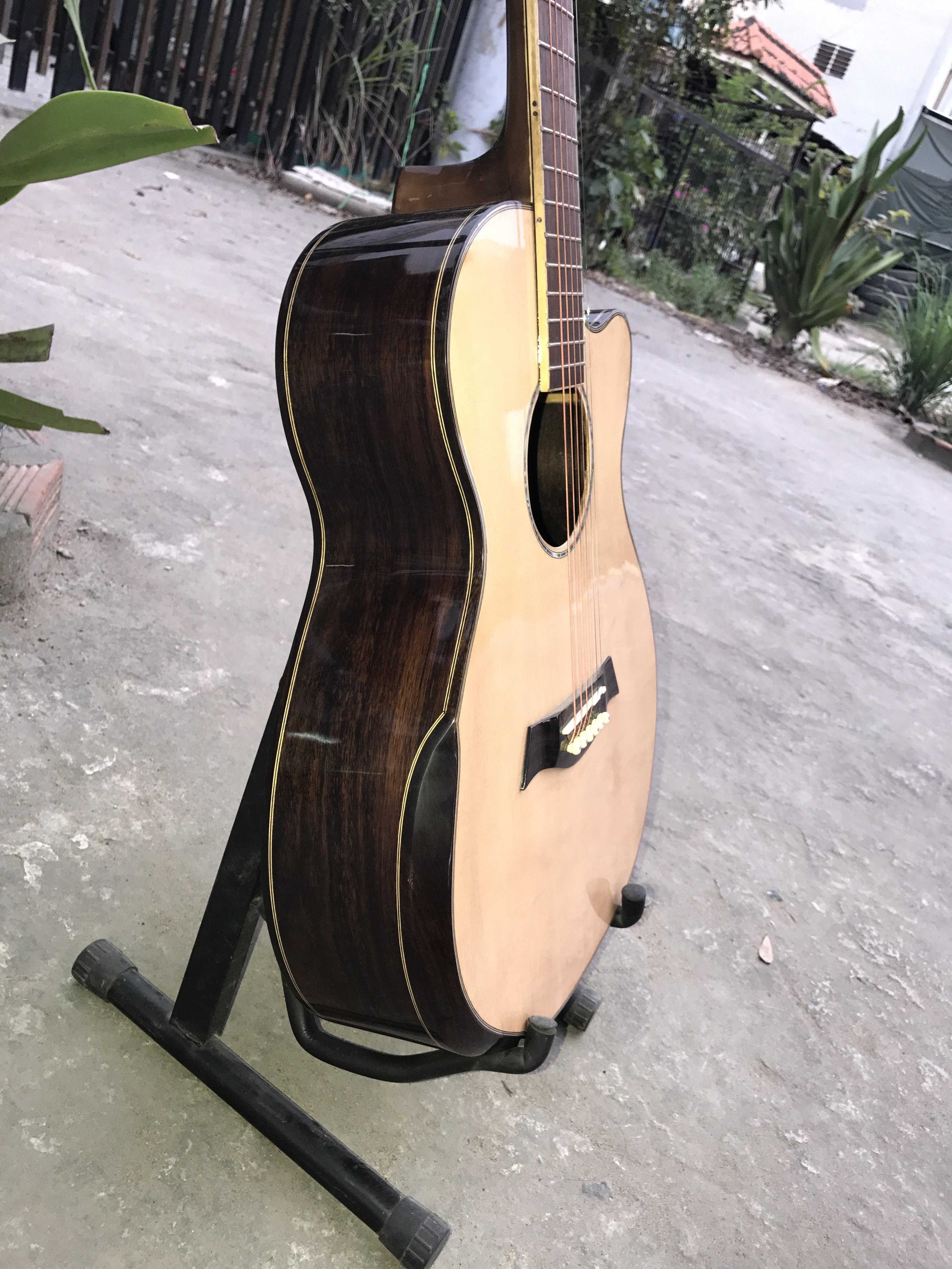 GUITAR ACOUSTIC GỖ BRAZILIAN ROSEWOOD DÁNG A KHUYẾT VÁT TAY VÁT LƯNG