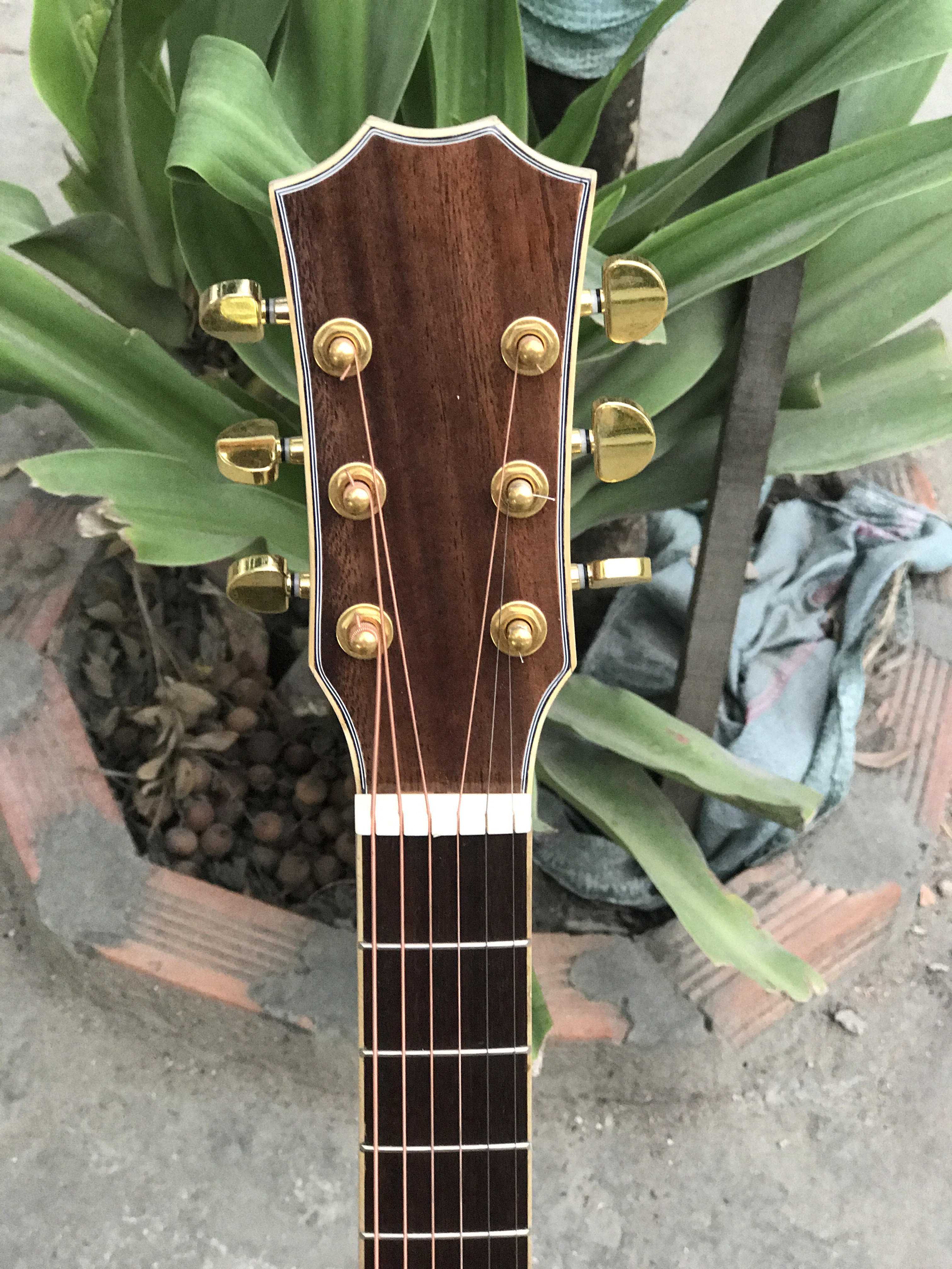 GUITAR ACOUSTIC GỖ BRAZILIAN ROSEWOOD DÁNG A KHUYẾT VÁT TAY VÁT LƯNG