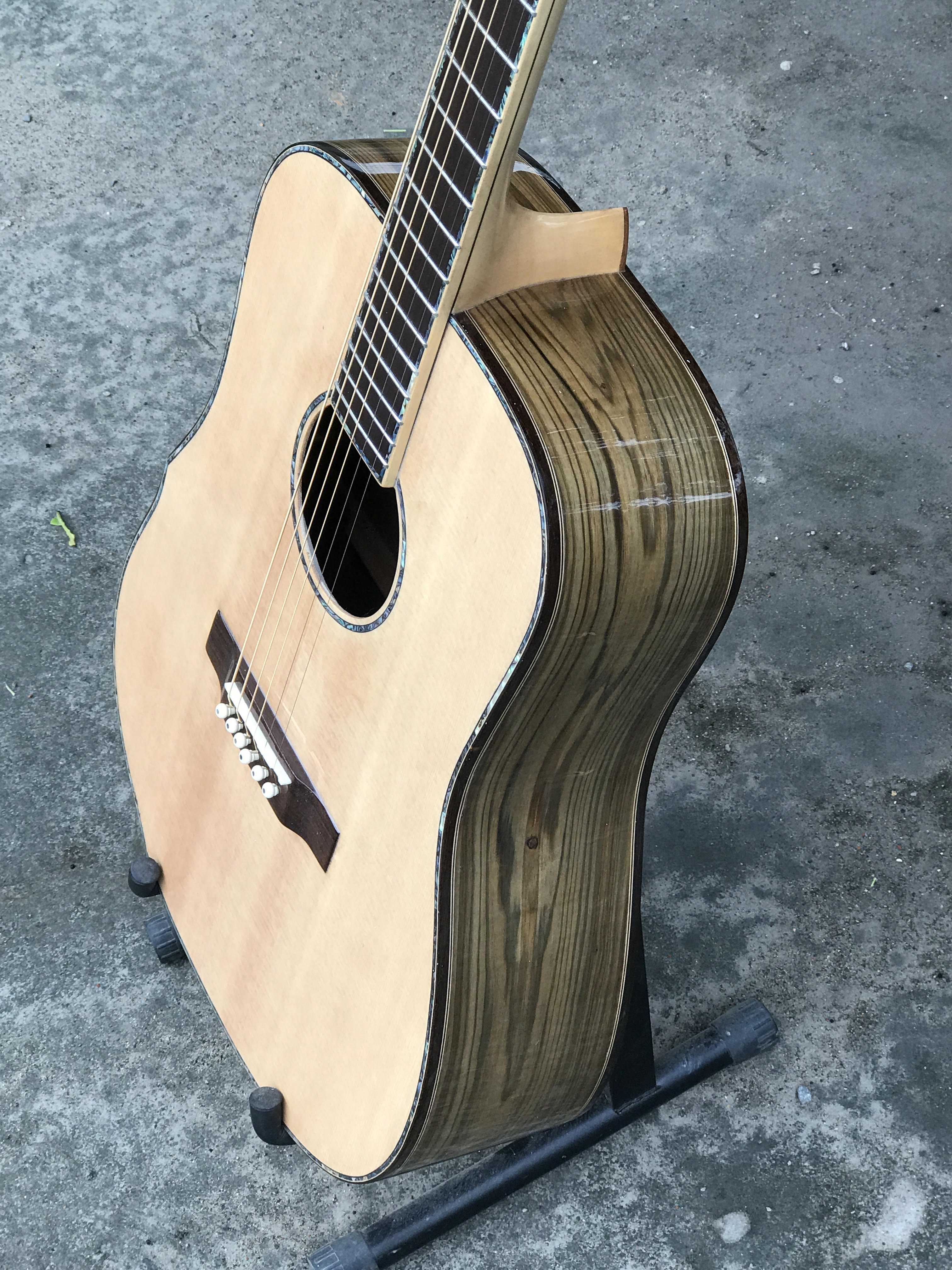 GUITAR GỖ THUỶ TÙNG HÀNG VIP PRO MÀU XANH NGỌC CÓ THỂ NÓI LÀ TUYỆT PHẨM CỦA CÁC LOÀI GỖ TRÊN THẾ GIỚI