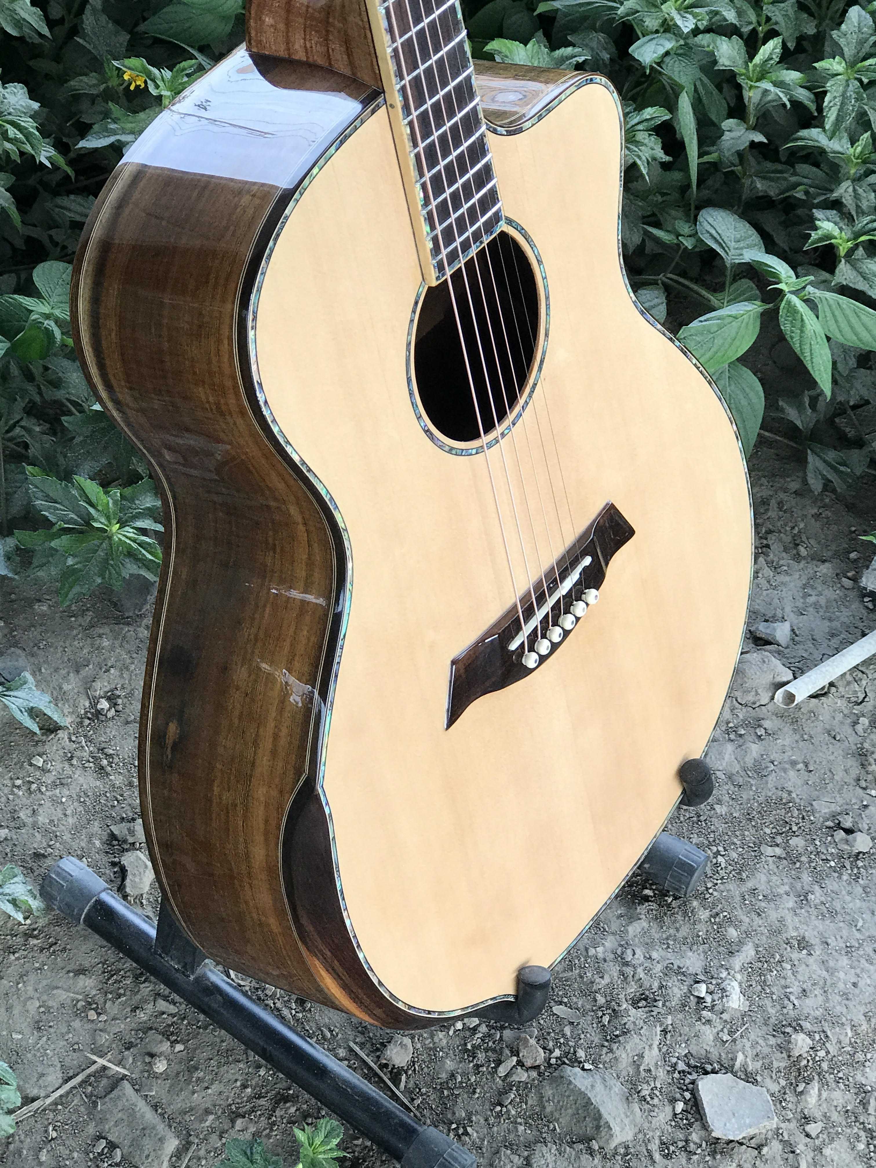 GUITAR ACOUSTIC GỖ TRẮC NAM PHI DÁNG A KHUYẾT CẨN XÀ CỪ TUYỆT PHẨM 