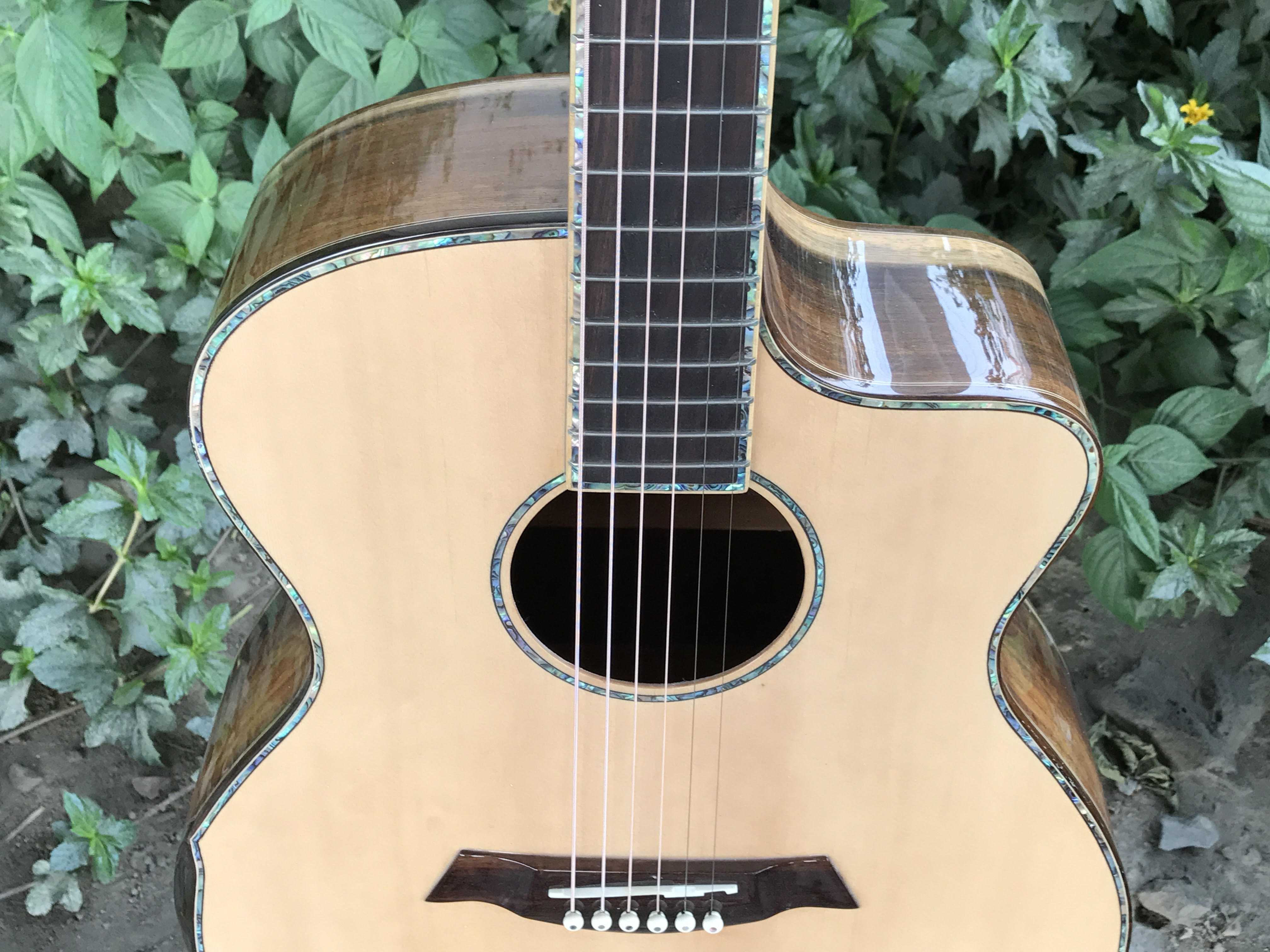 GUITAR ACOUSTIC GỖ TRẮC NAM PHI DÁNG A KHUYẾT CẨN XÀ CỪ TUYỆT PHẨM 