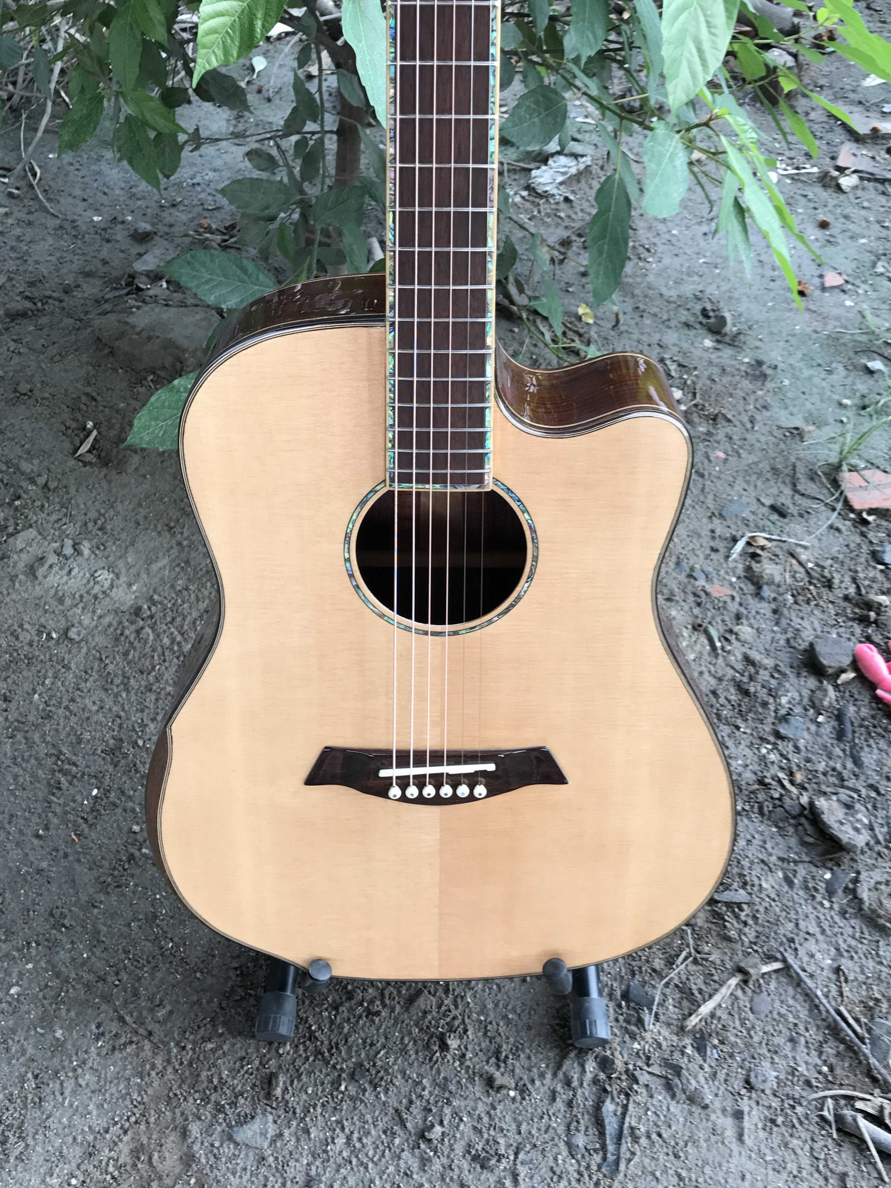 GUITAR ACOUSTIC GỖ CẨM LAI DÁNG D KHUYẾTCẨN XÀ CỪ TUYỆT PHẨM 