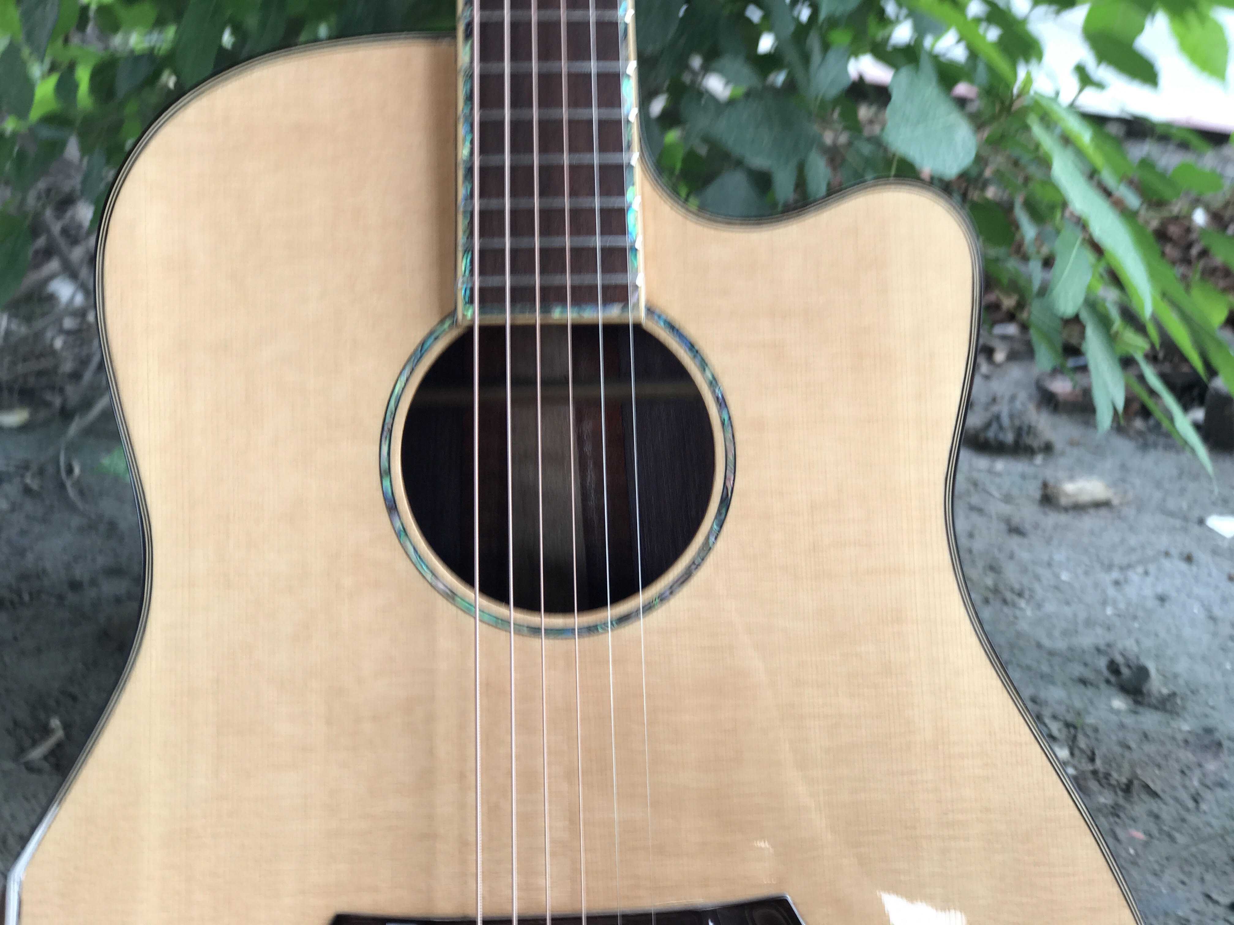 GUITAR ACOUSTIC GỖ CẨM LAI DÁNG D KHUYẾTCẨN XÀ CỪ TUYỆT PHẨM 