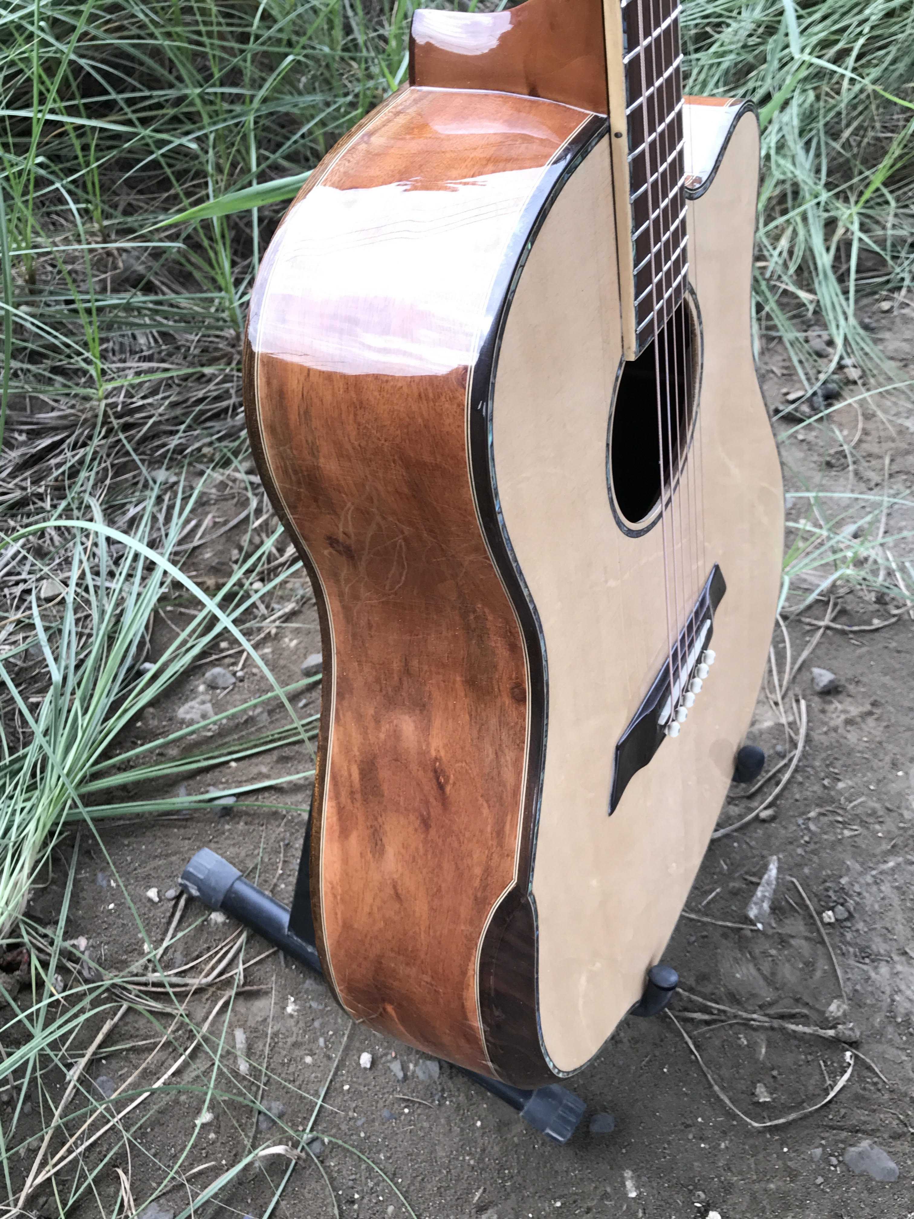 GUITAR ACOUSTIC GỖ KOA MỸ DÁNG D KHUYẾTCẨN XÀ CỪ TUYỆT PHẨM 