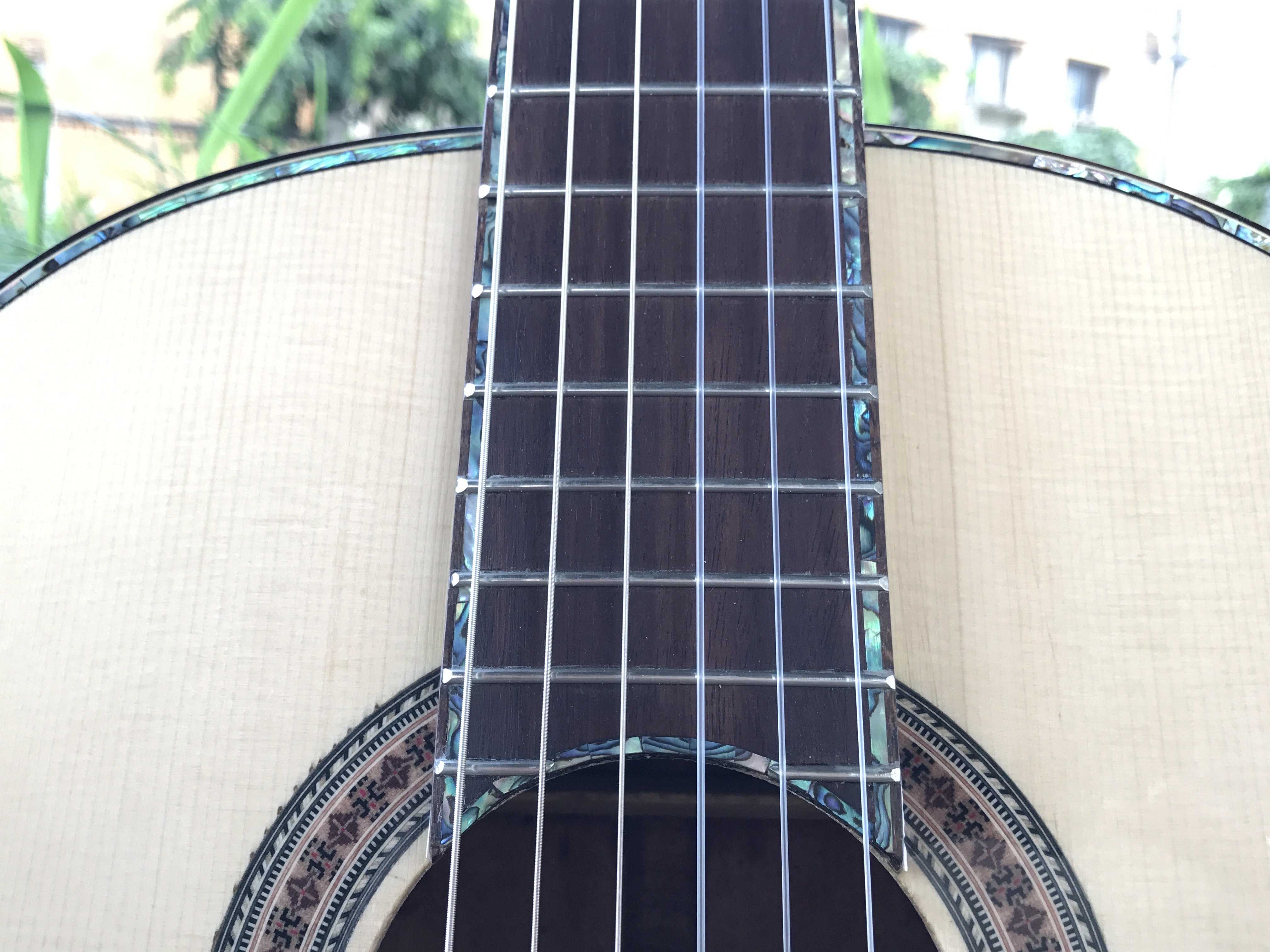 GUITAR CLASSIC TRÒN GỖ KOA MỸ 123