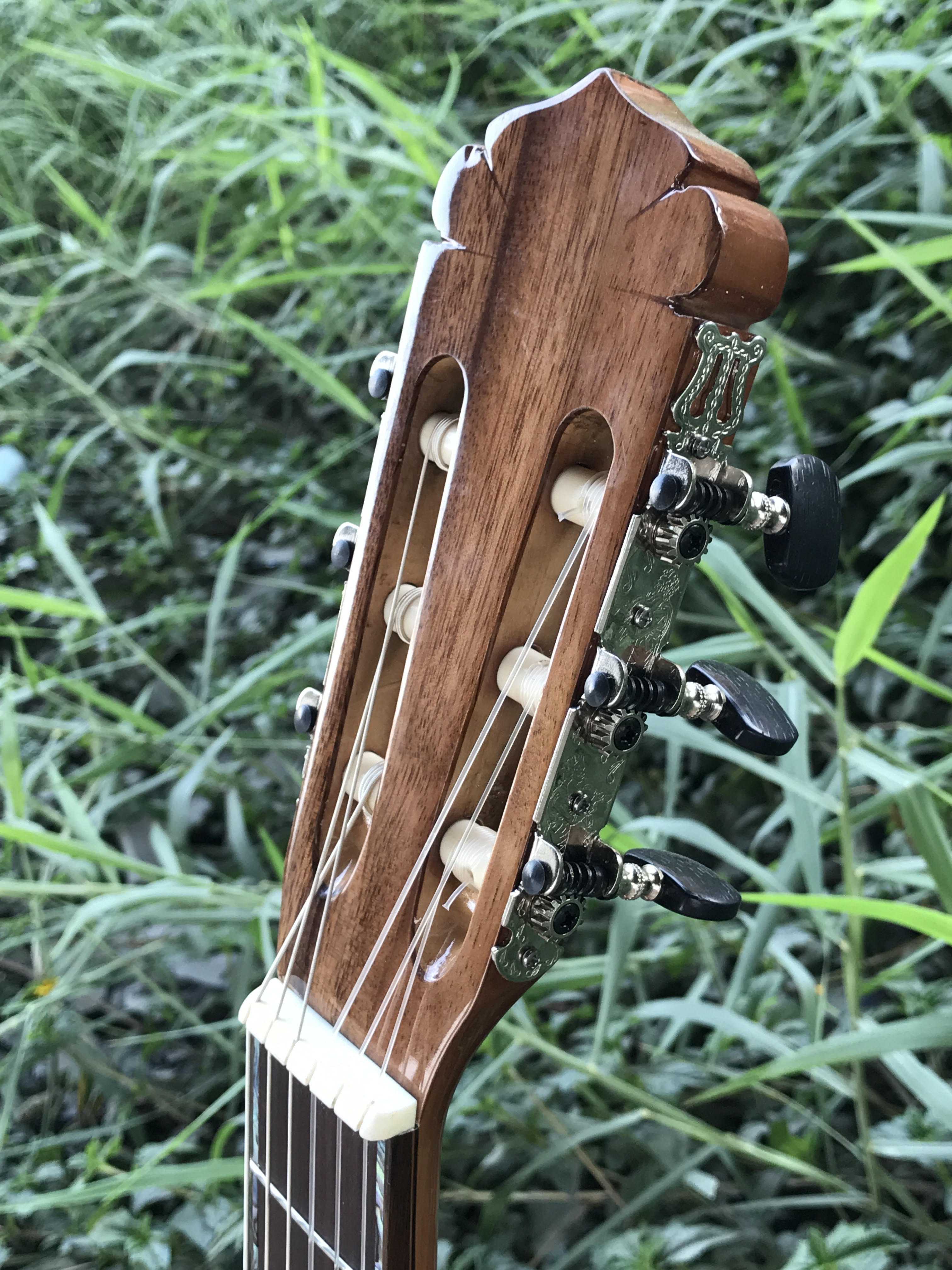 GUITAR CLASSIC TRÒN GỖ KOA MỸ 123